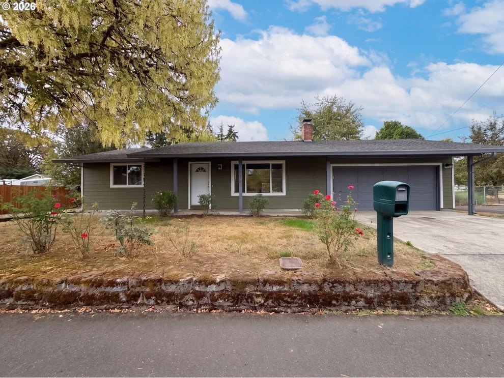 Unit for sale at 555 MATZEN ST, StHelens, OR 97051