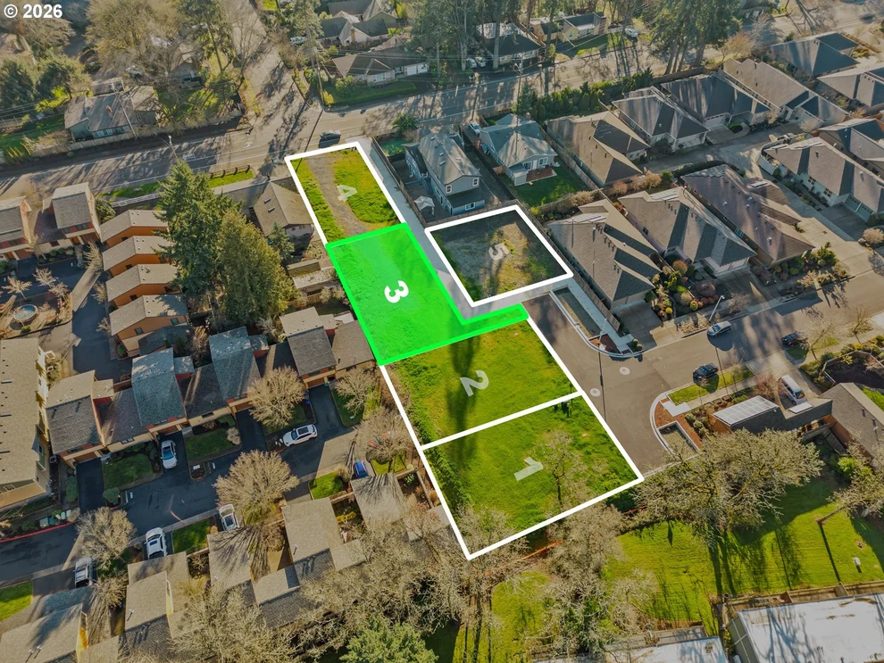 Unit for sale at Piper LN, Eugene, OR 97401