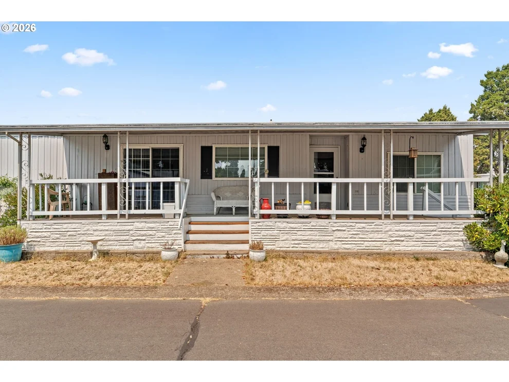 Unit for sale at 1800 LAKEWOOD CT, Eugene, OR 97402
