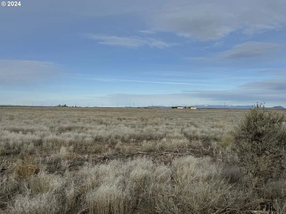 Unit for sale at Twighlight RD, ChristmasValley, OR 97641