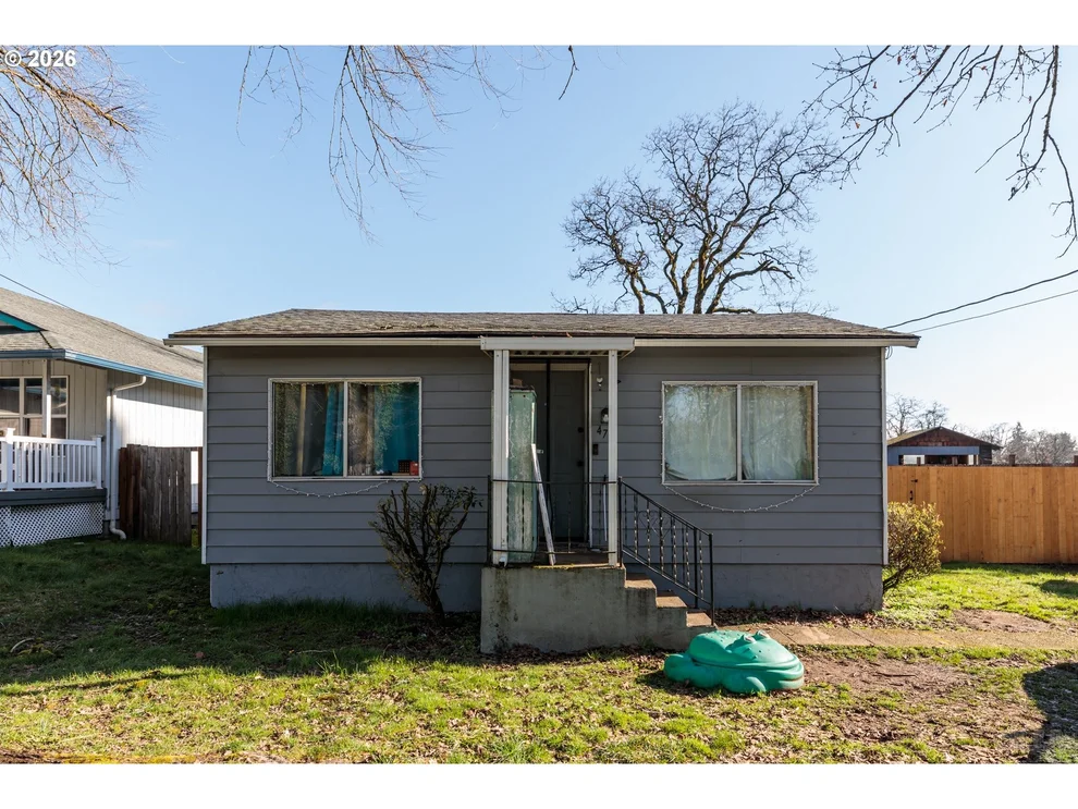 Unit for sale at 474 N 6th ST, StHelens, OR 97051