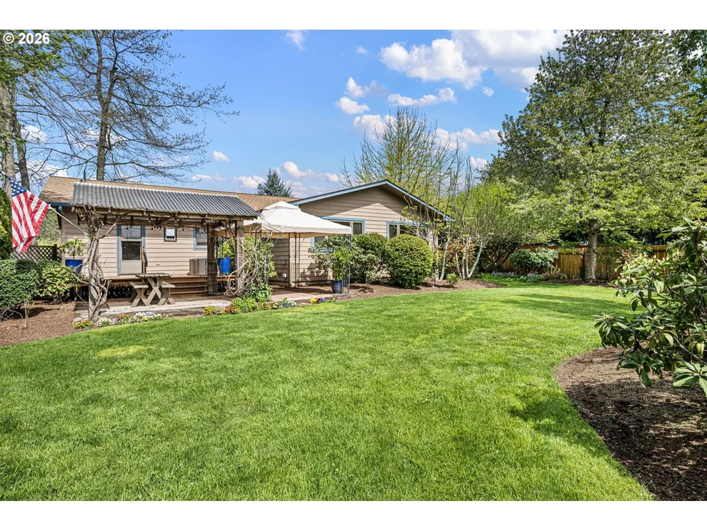 Unit for sale at 84 GREEN LN, Eugene, OR 97404