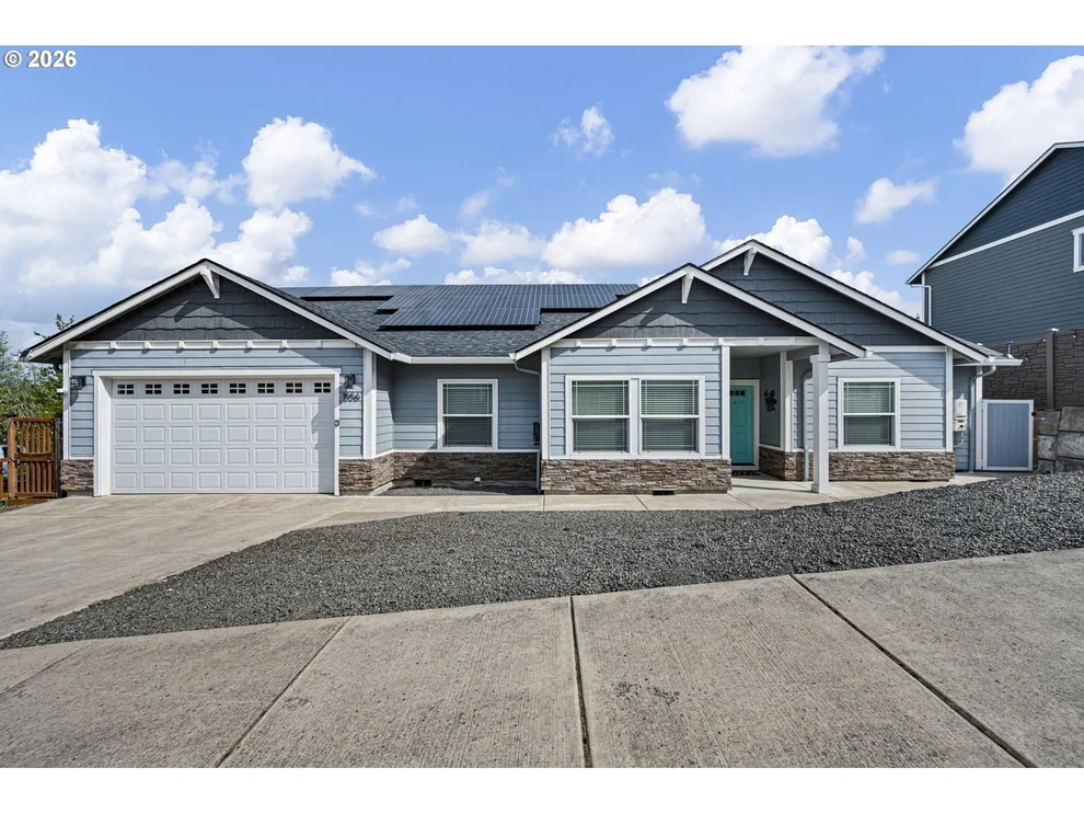 Unit for sale at 1056 RUBY CLAIR DR, Creswell, OR 97426