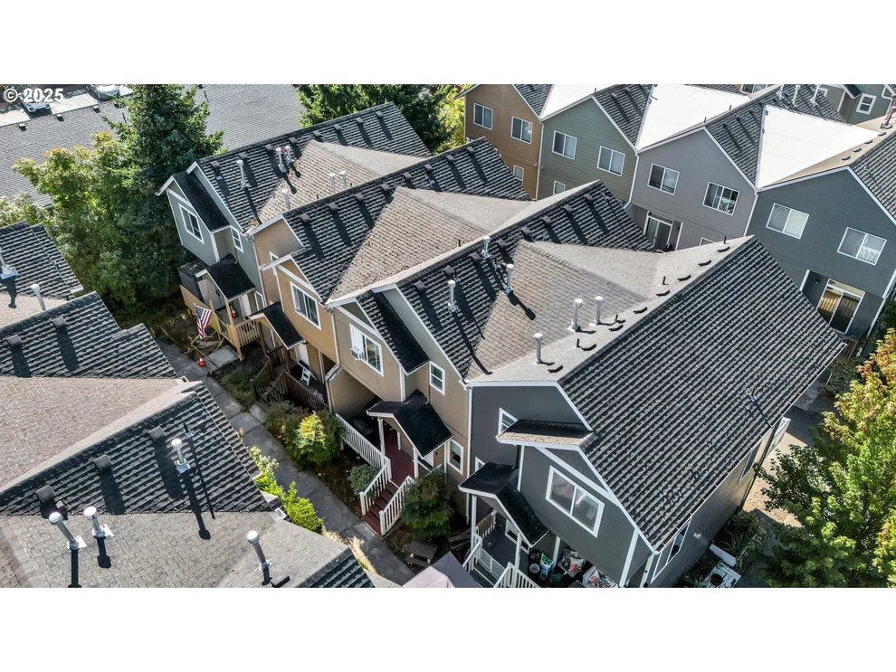 Unit for sale at 17385 SW CARSON CT, Beaverton, OR 97078