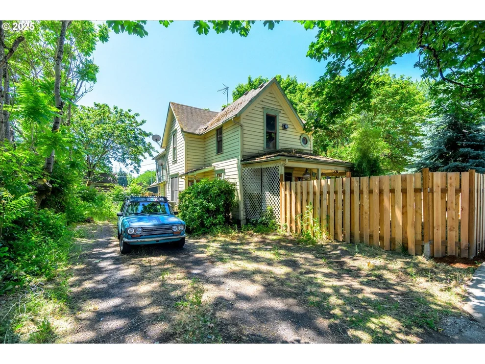 Unit for sale at 490 W 4TH AVE, Eugene, OR 97401