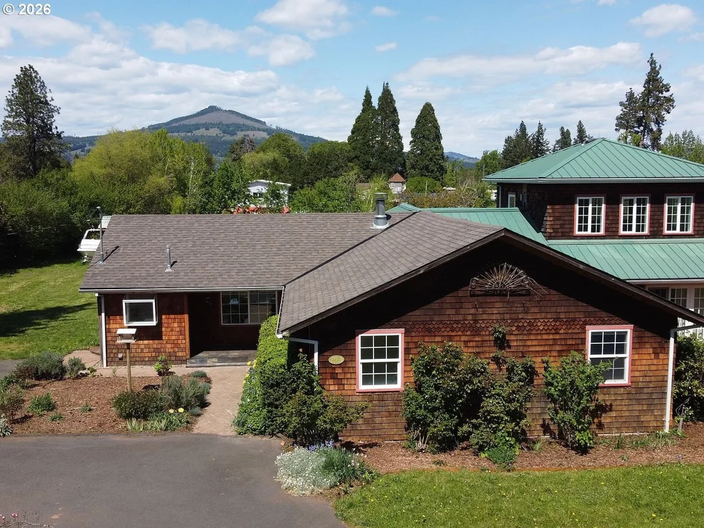 Unit for sale at 4420 RIORDAN HILL DR, HoodRiver, OR 97031