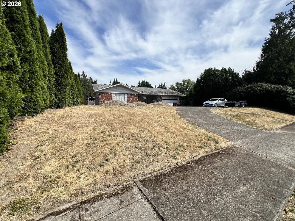 Unit for sale at 310 SE DAYTON AVE, McMinnville, OR 97128