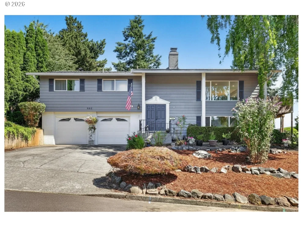 Unit for sale at 985 NW 3RD ST, Gresham, OR 97030