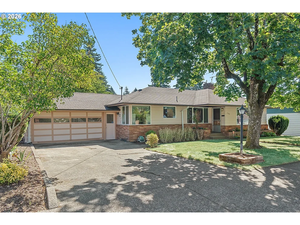 Unit for sale at 1720 SE 130TH AVE, Portland, OR 97233