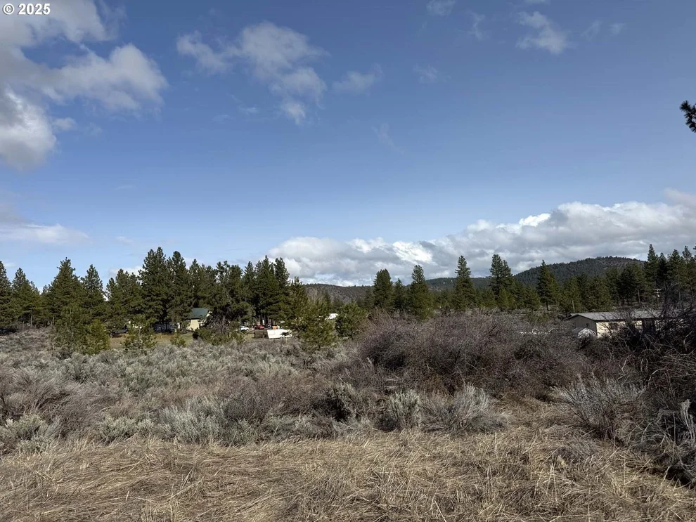 Unit for sale at Copperfield DR, Chiloquin, OR 97624