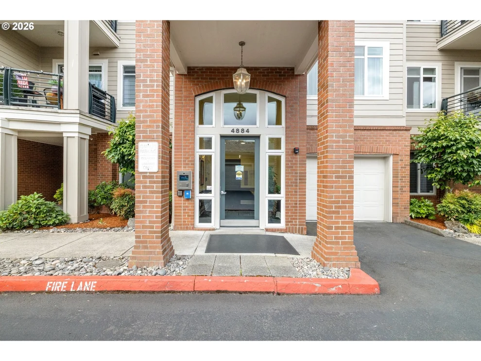Unit for sale at 4884 NW PROMENADE TER, Portland, OR 97229