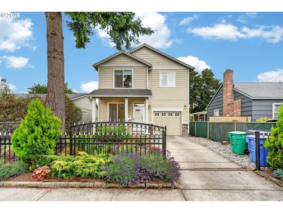 Unit for sale at 6628 SE REEDWAY ST, Portland, OR 97206