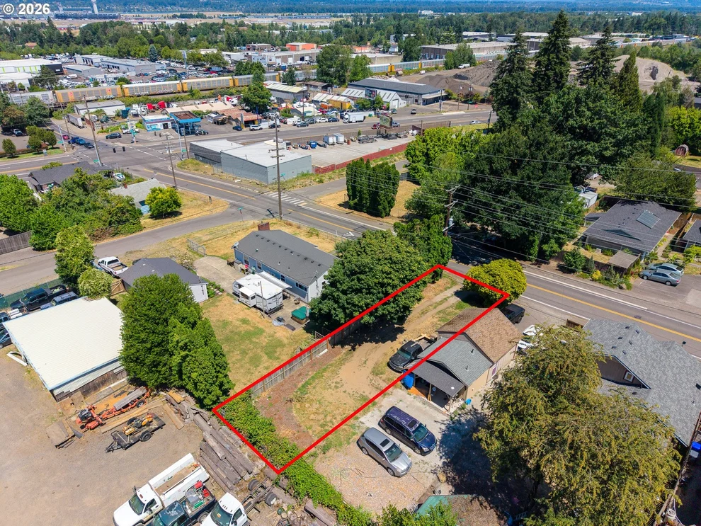 Unit for sale at 5947 NE 60TH AVE, Portland, OR 97218