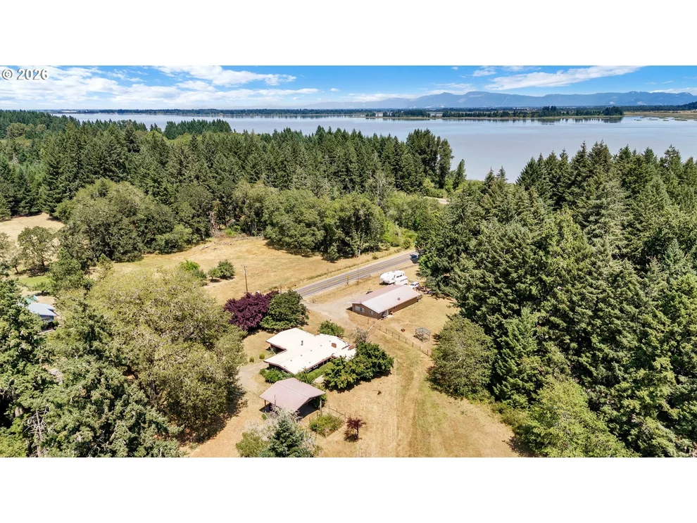 Unit for sale at 26104 JEANS RD, Veneta, OR 97487