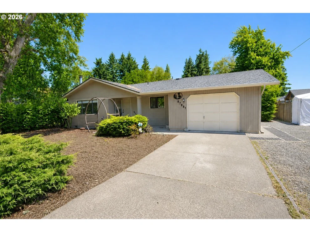 Unit for sale at 87981 6TH ST, Veneta, OR 97487