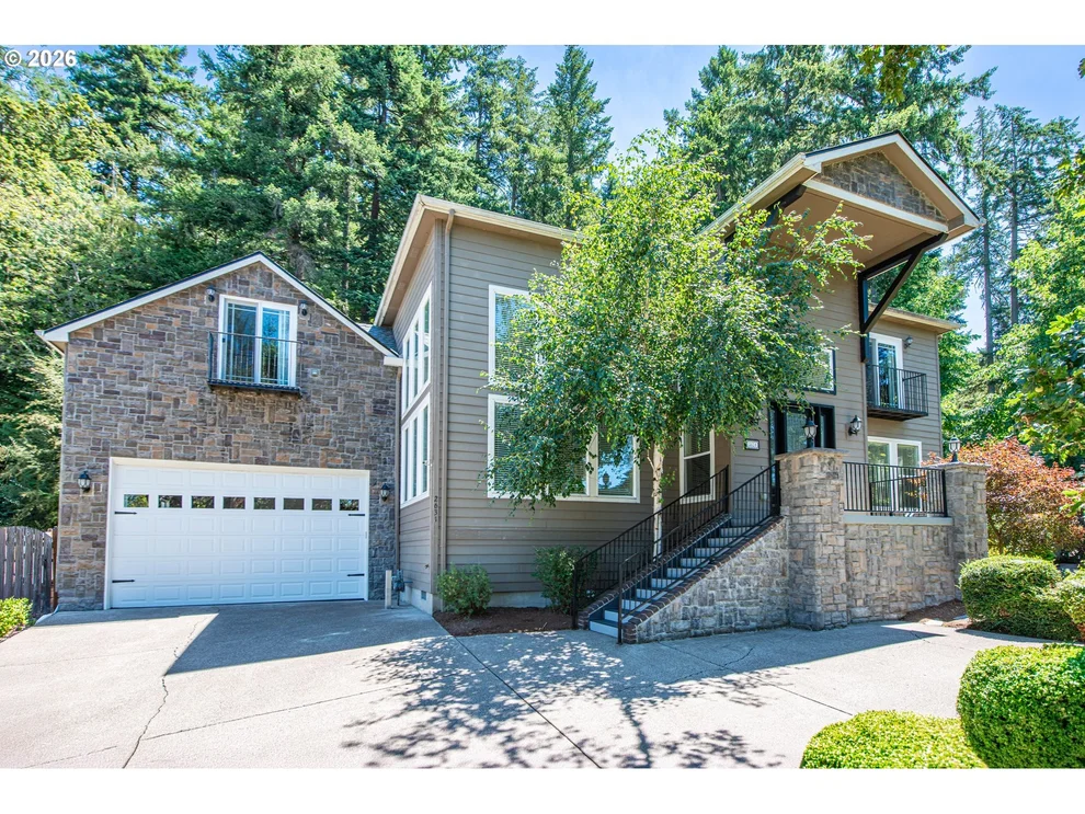 Unit for sale at 2631 PARK FOREST DR, Eugene, OR 97405