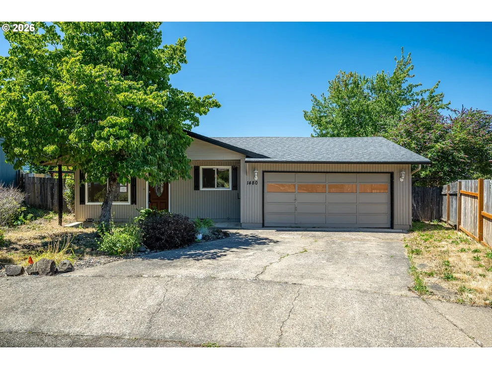 Unit for sale at 1480 CAROBELLE CT, CottageGrove, OR 97424