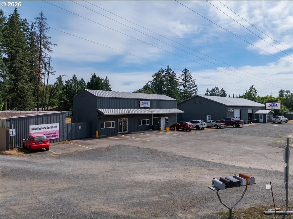 Unit for sale at 5597 S SANTIAM HWY, Lebanon, OR 97355