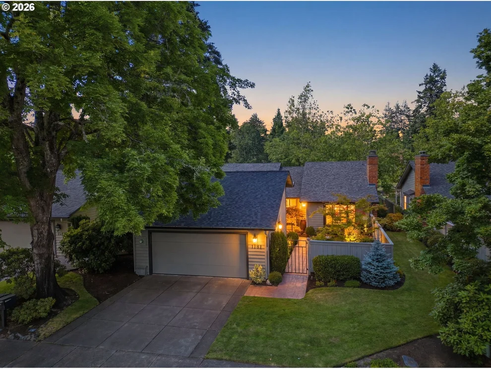 Unit for sale at 1151 SPYGLASS DR, Eugene, OR 97401