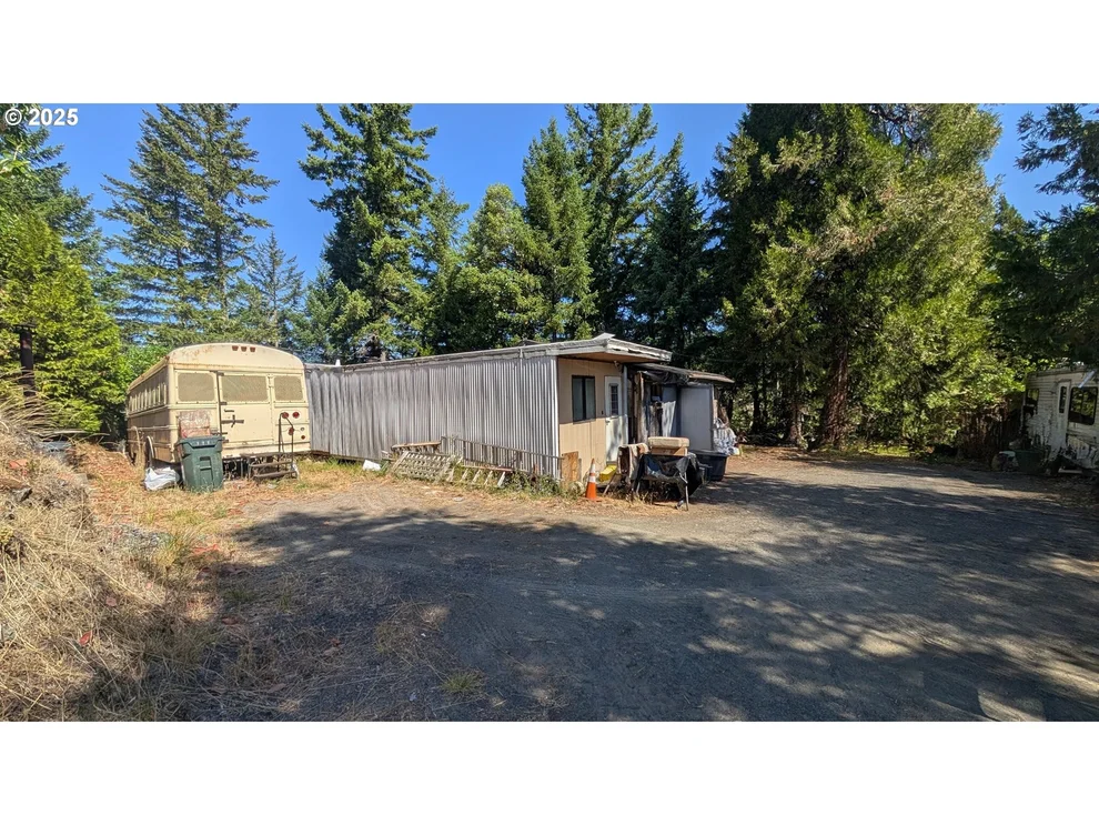 Unit for sale at 900 OLD CABIN DR, Glide, OR 97443
