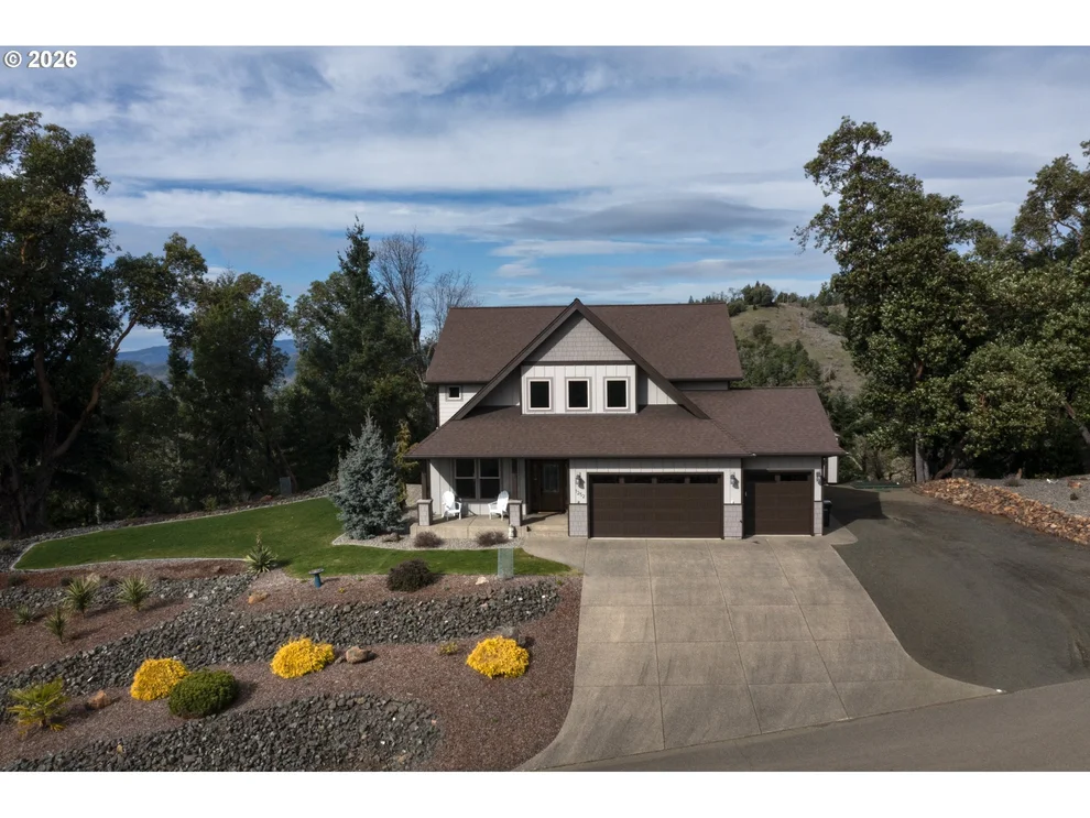 Unit for sale at 1252 SOUTHRIDGE WAY, Roseburg, OR 97470