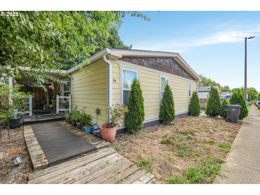 Unit for sale at 13620 SW BEEF BEND RD, Portland, OR 97224