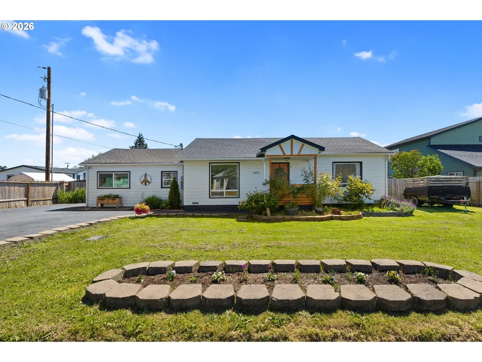 Unit for sale at 1997 CASTLE AVE, Roseburg, OR 97471