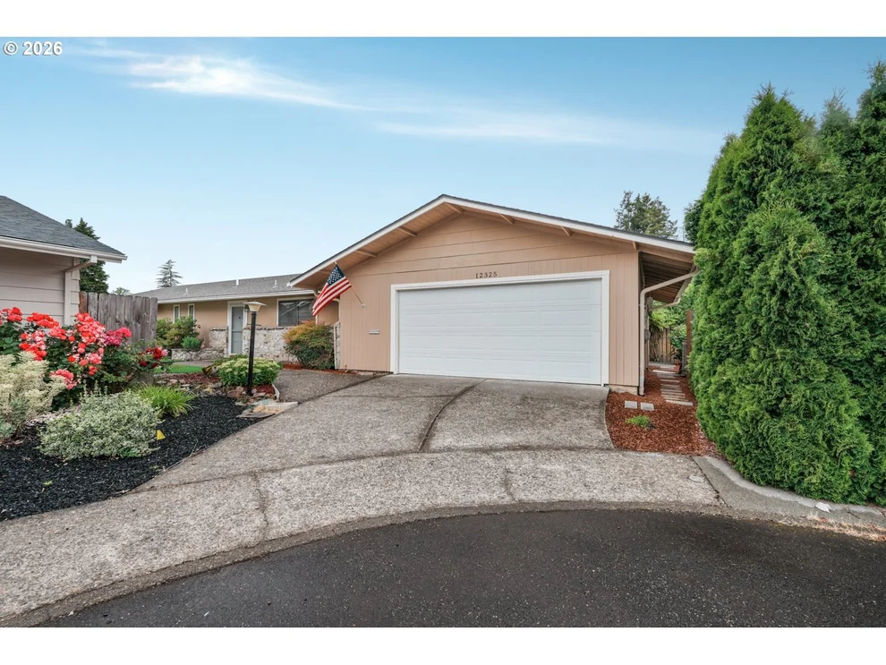 Unit for sale at 12325 SW KING RICHARD DR, Portland, OR 97224