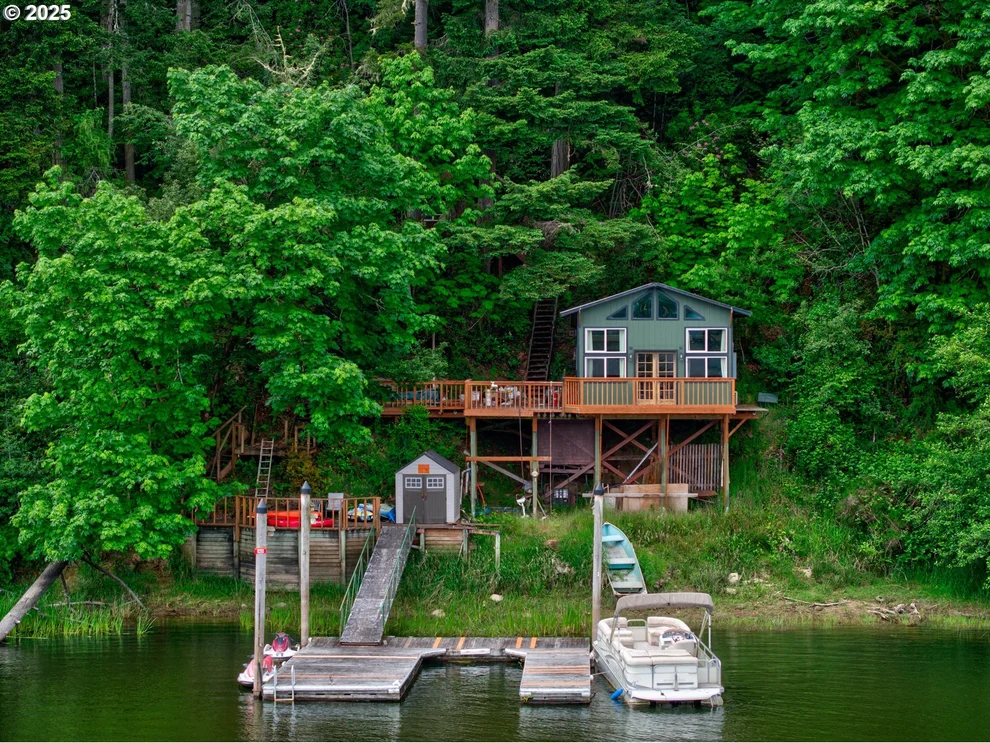 Unit for sale at 1401 N TENMILE LAKE, Lakeside, OR 97449