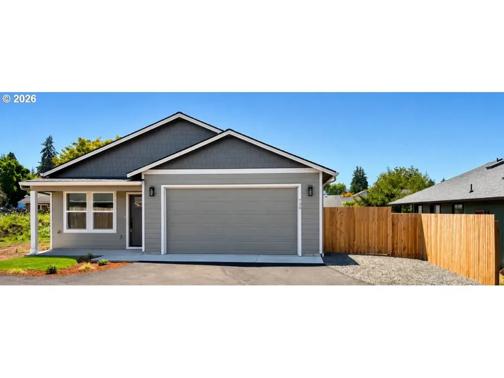 Unit for sale at 730 E Elmore ST, Lebanon, OR 97355