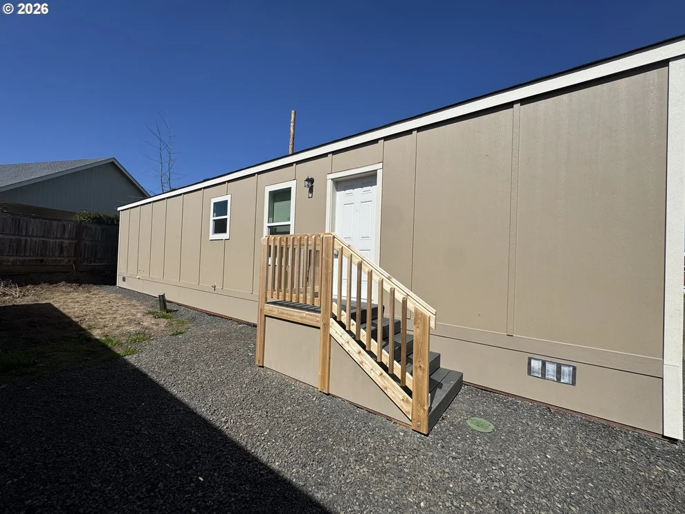 Unit for sale at 1085 W 1ST AVE, JunctionCity, OR 97448
