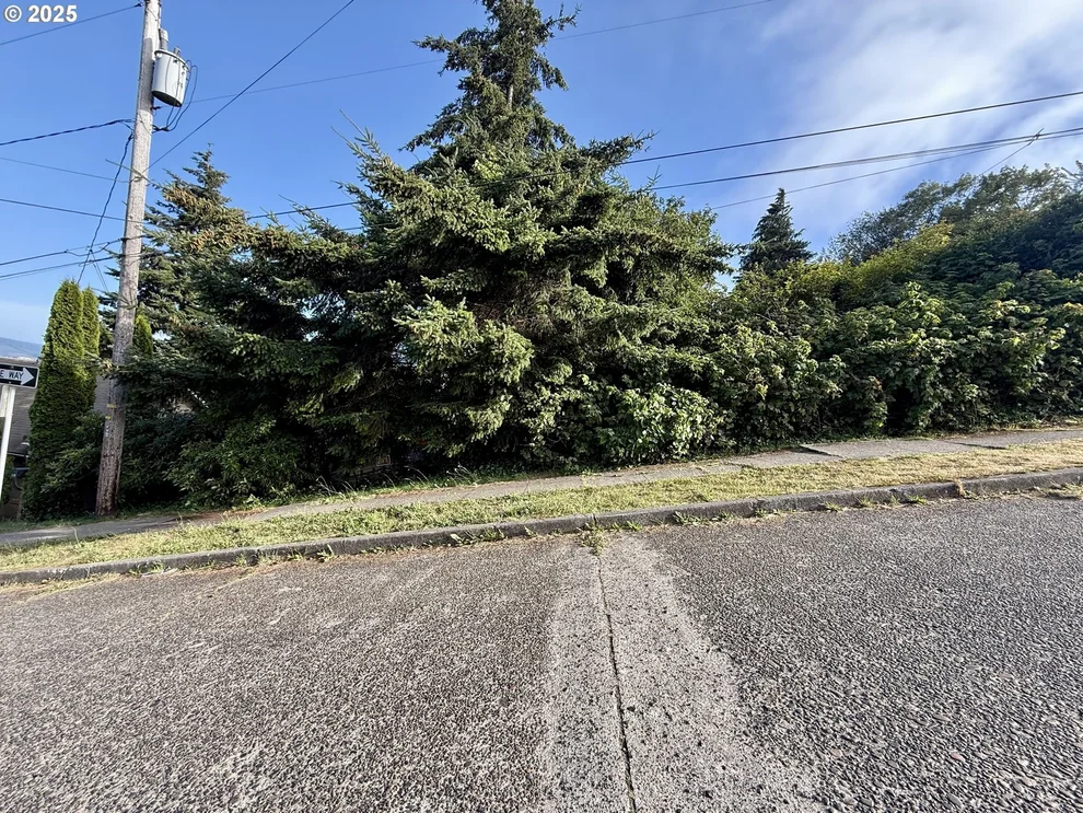 Unit for sale at 00 Exchange, NorthBend, OR 97459