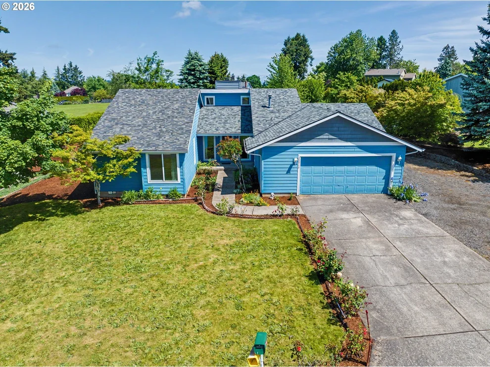 Unit for sale at 22713 SE NAOMI DR, Damascus, OR 97089