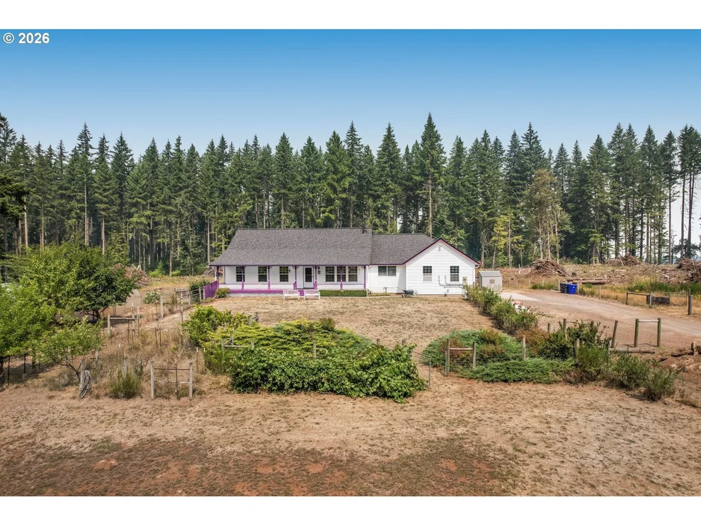 Unit for sale at 23937 S SHADY FOREST LN, Beavercreek, OR 97004