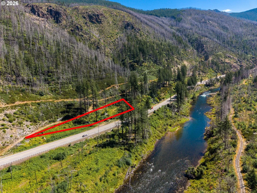 Unit for sale at 37989 N SANTIAM HWY, Gates, OR 97346