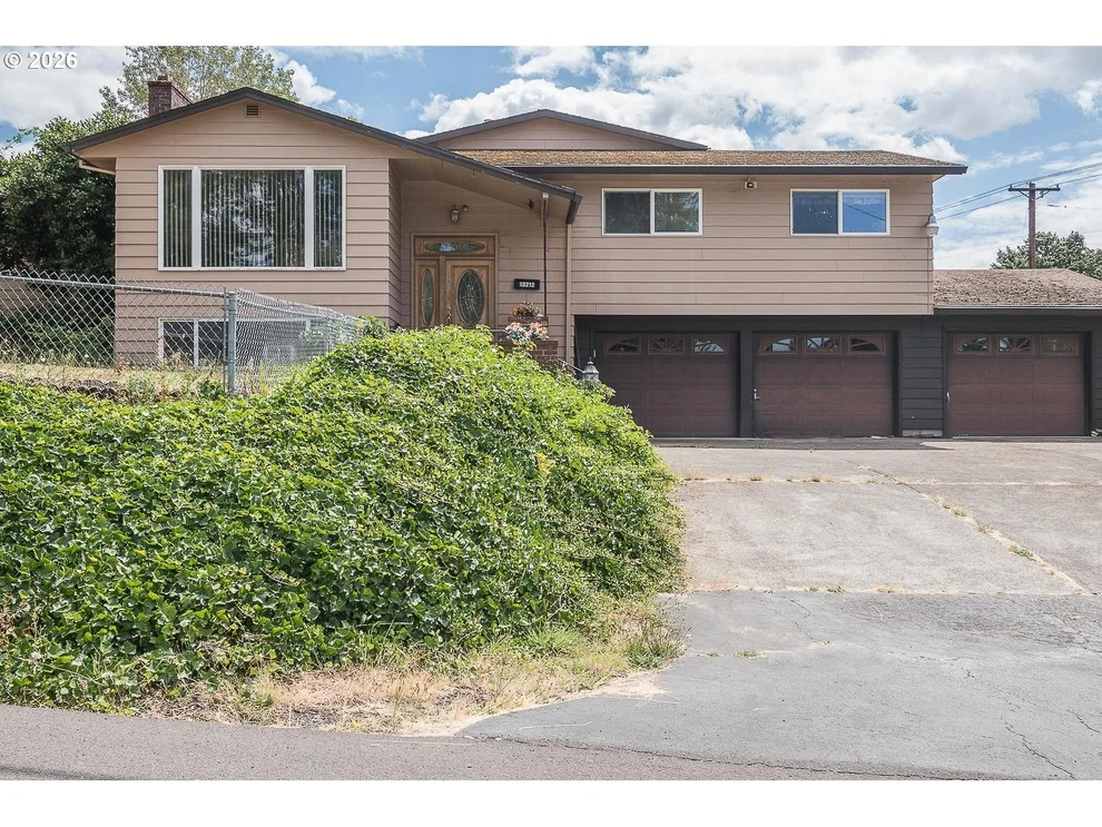 Unit for sale at 13212 SE LUCILLE ST, HappyValley, OR 97086