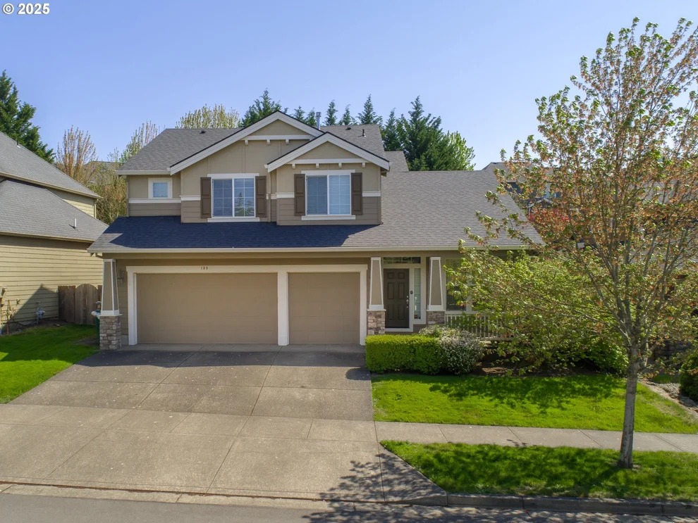 Unit for sale at 180 The Greens AVE, Newberg, OR 97132