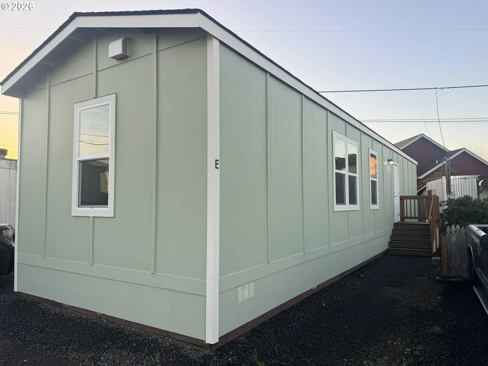 Unit for sale at 1085 W 1ST AVE, JunctionCity, OR 97448