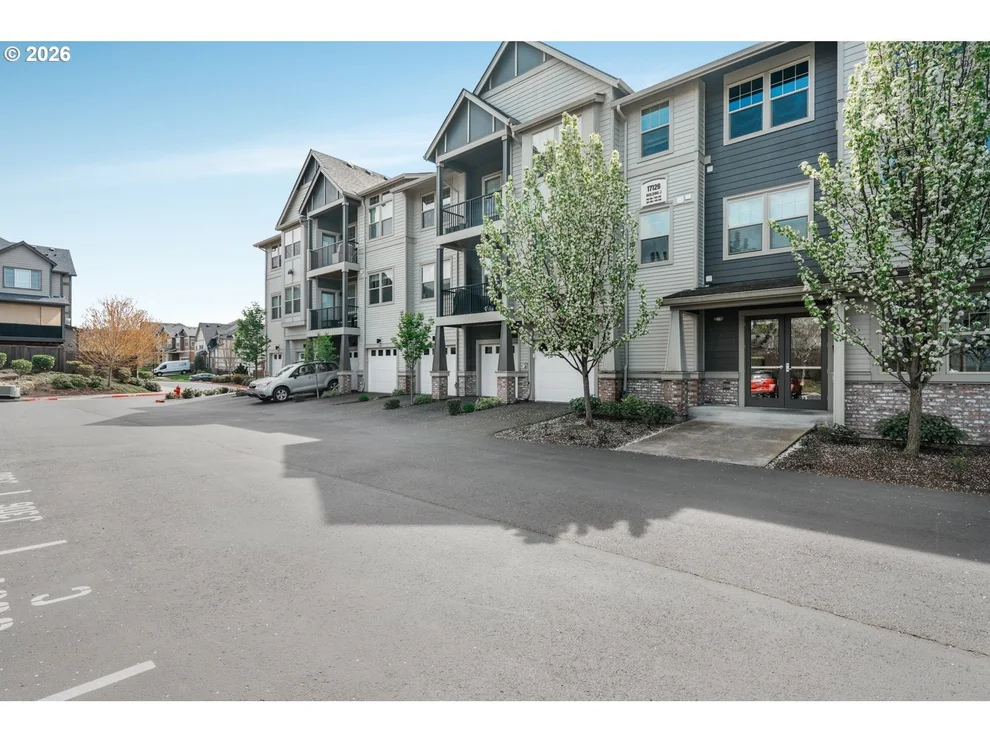 Unit for sale at 17126 SW SNOWDALE ST, Beaverton, OR 97007
