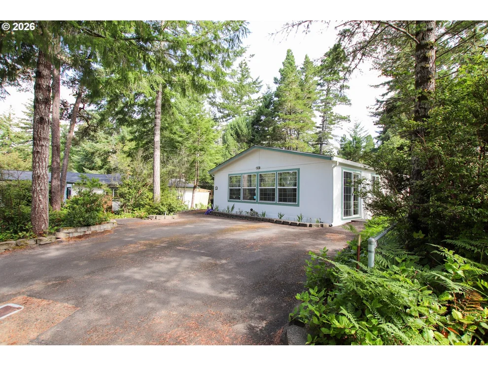 Unit for sale at 134 DRIFTWOOD DR, Florence, OR 97439
