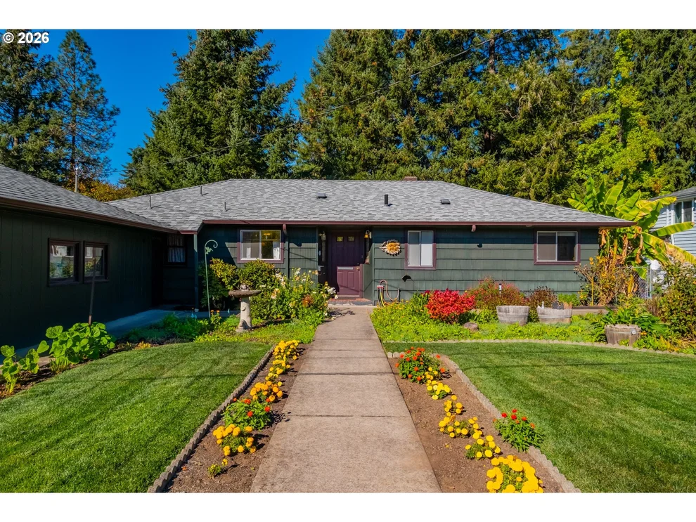 Unit for sale at 518 OAK TER, SweetHome, OR 97386