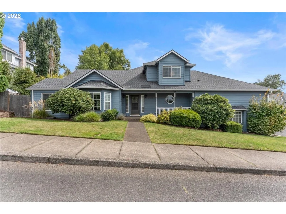 Unit for sale at 12612 SE 130TH AVE, HappyValley, OR 97086