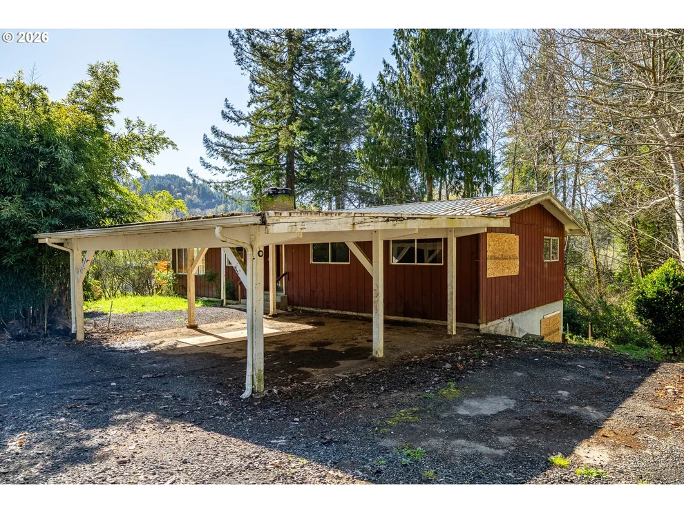 Unit for sale at 11736 ORCHARD AVE, Mapleton, OR 97453