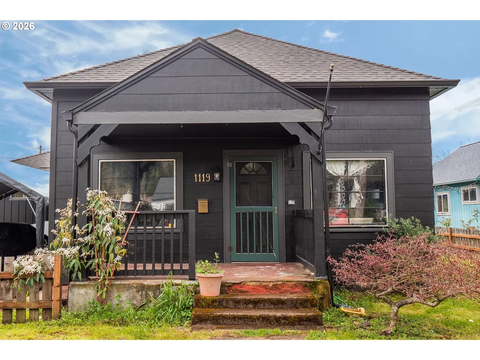Unit for sale at 1119 ASH AVE, CottageGrove, OR 97424