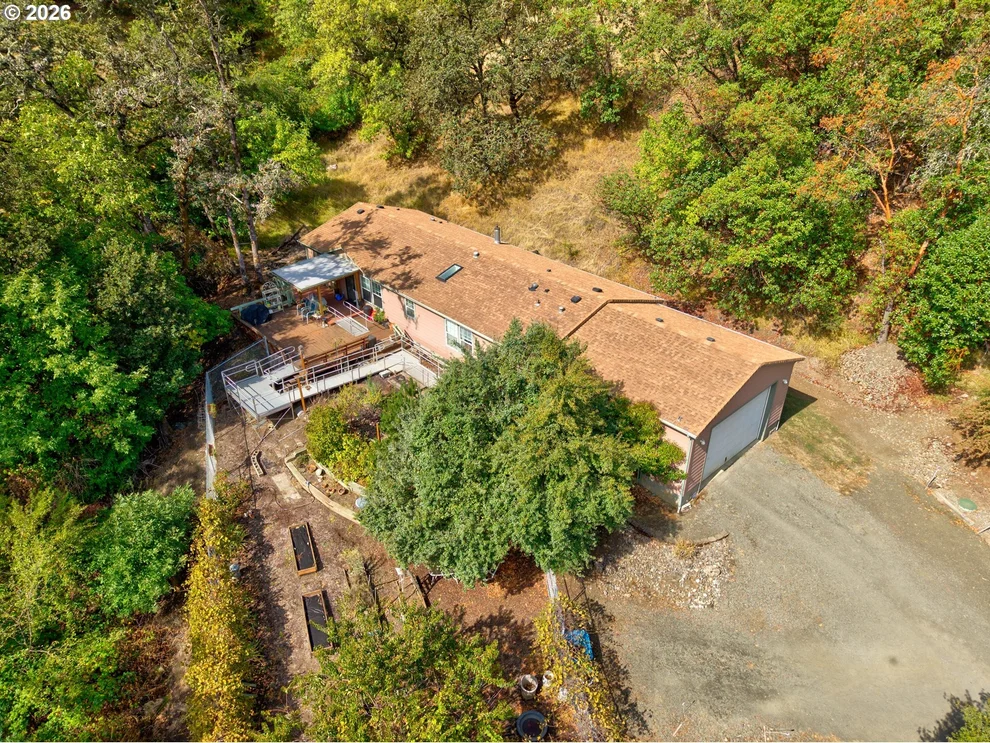 Unit for sale at 5120 NW BROAD ST, Roseburg, OR 97471