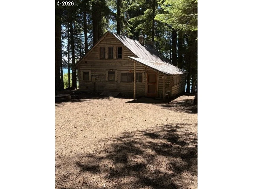 Unit for sale at 22862 HIGHWAY 58, CrescentLake, OR 97733