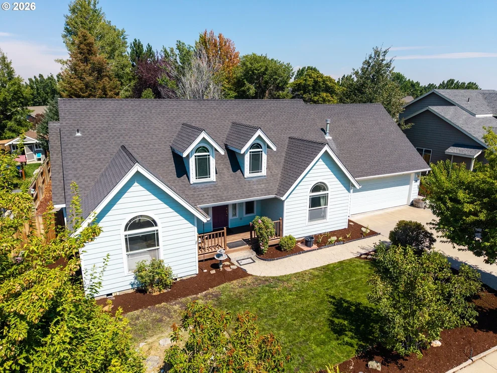 Unit for sale at 2067 NW POPLAR PL, Redmond, OR 97756