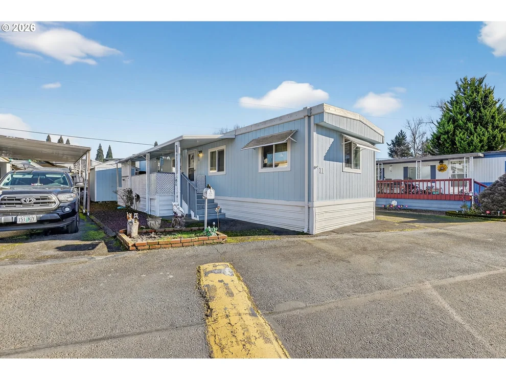 Unit for sale at 2710 SE COURTNEY AVE, Milwaukie, OR 97222