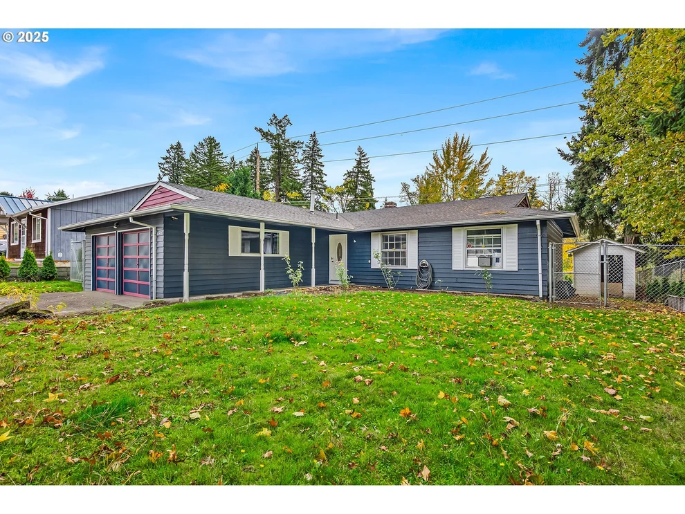 Unit for sale at 6500 SE MADRONA DR, Milwaukie, OR 97222