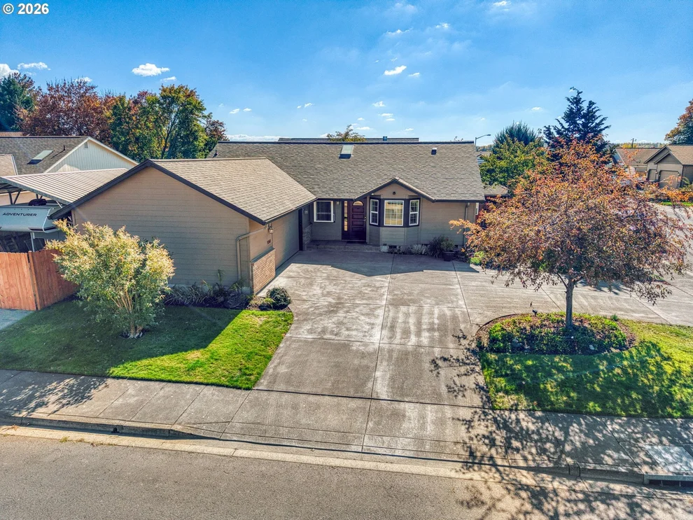 Unit for sale at 1061 APPLEGATE PL, Harrisburg, OR 97446